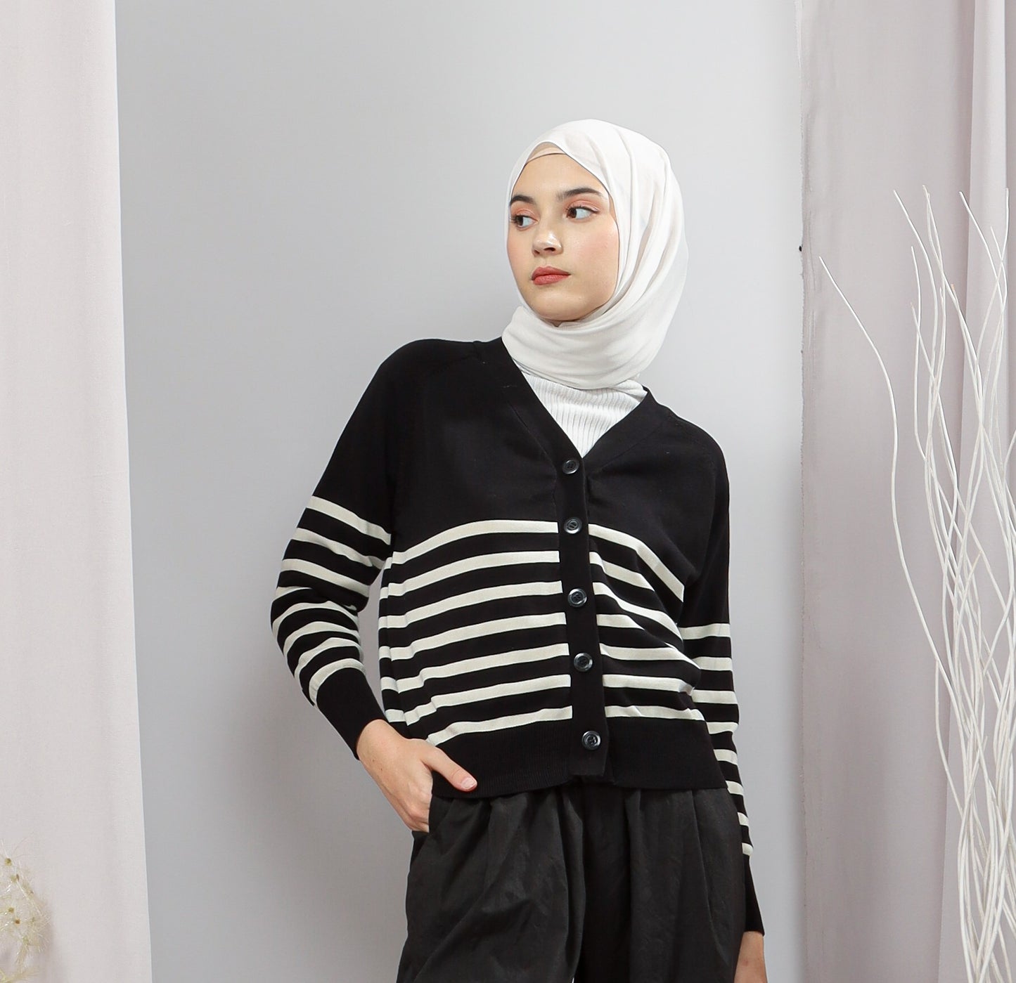 Noona Cardigan