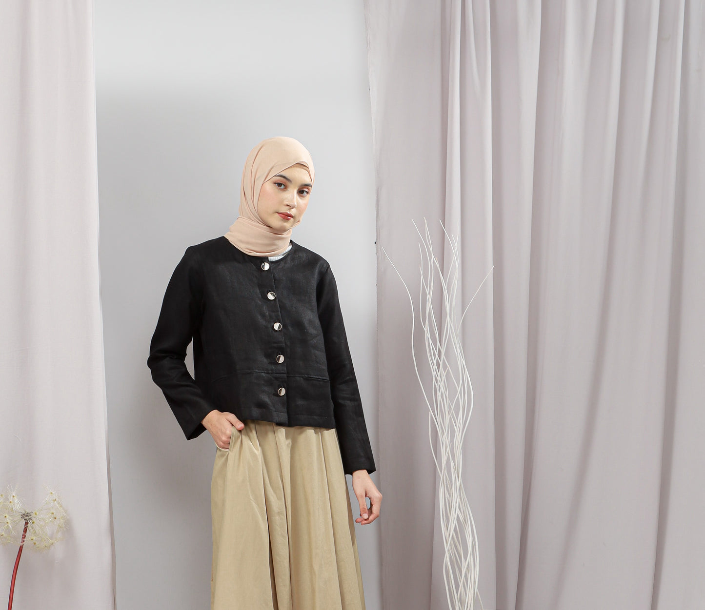 Hera Linen Outer Black