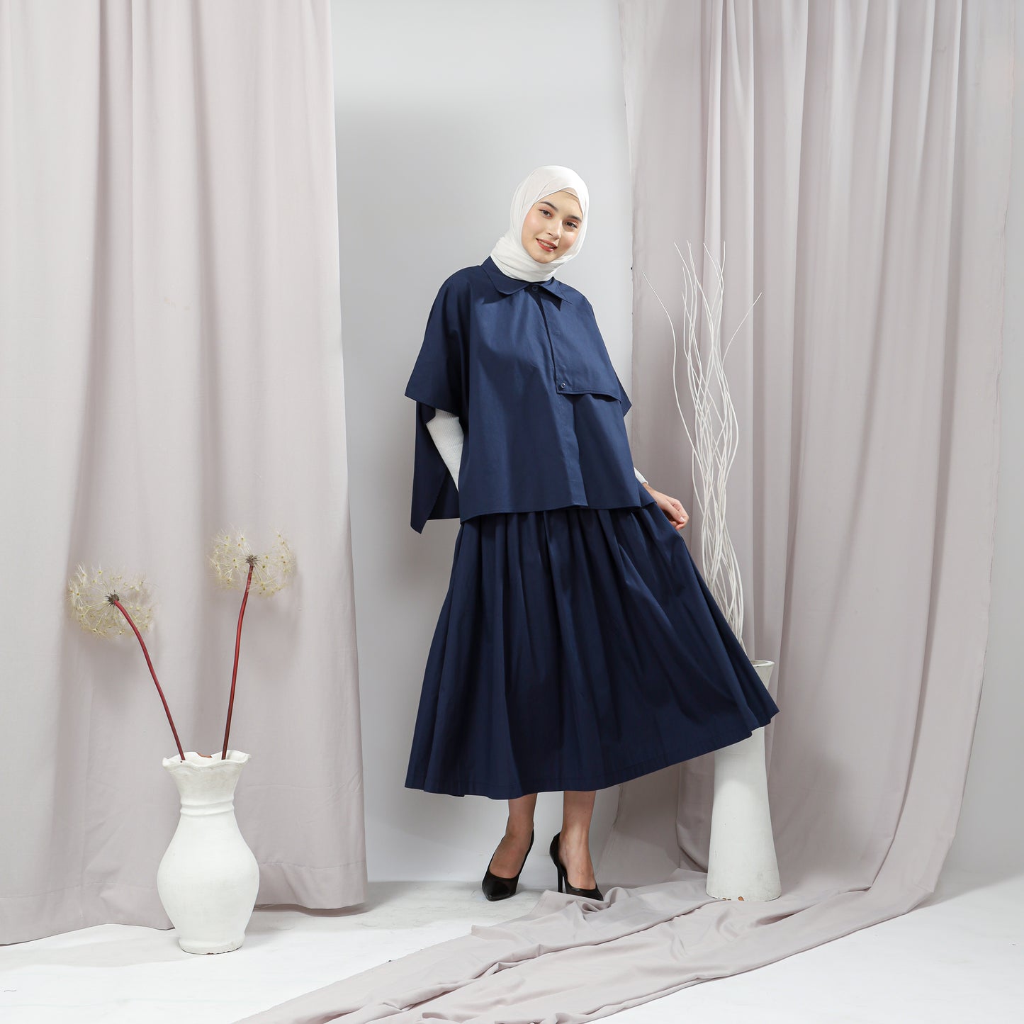 Annora Pleated Skirt Navy
