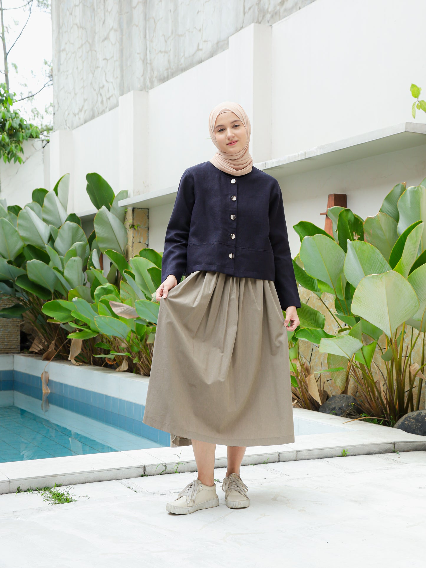 Annora Pleated Skirt Light Grey