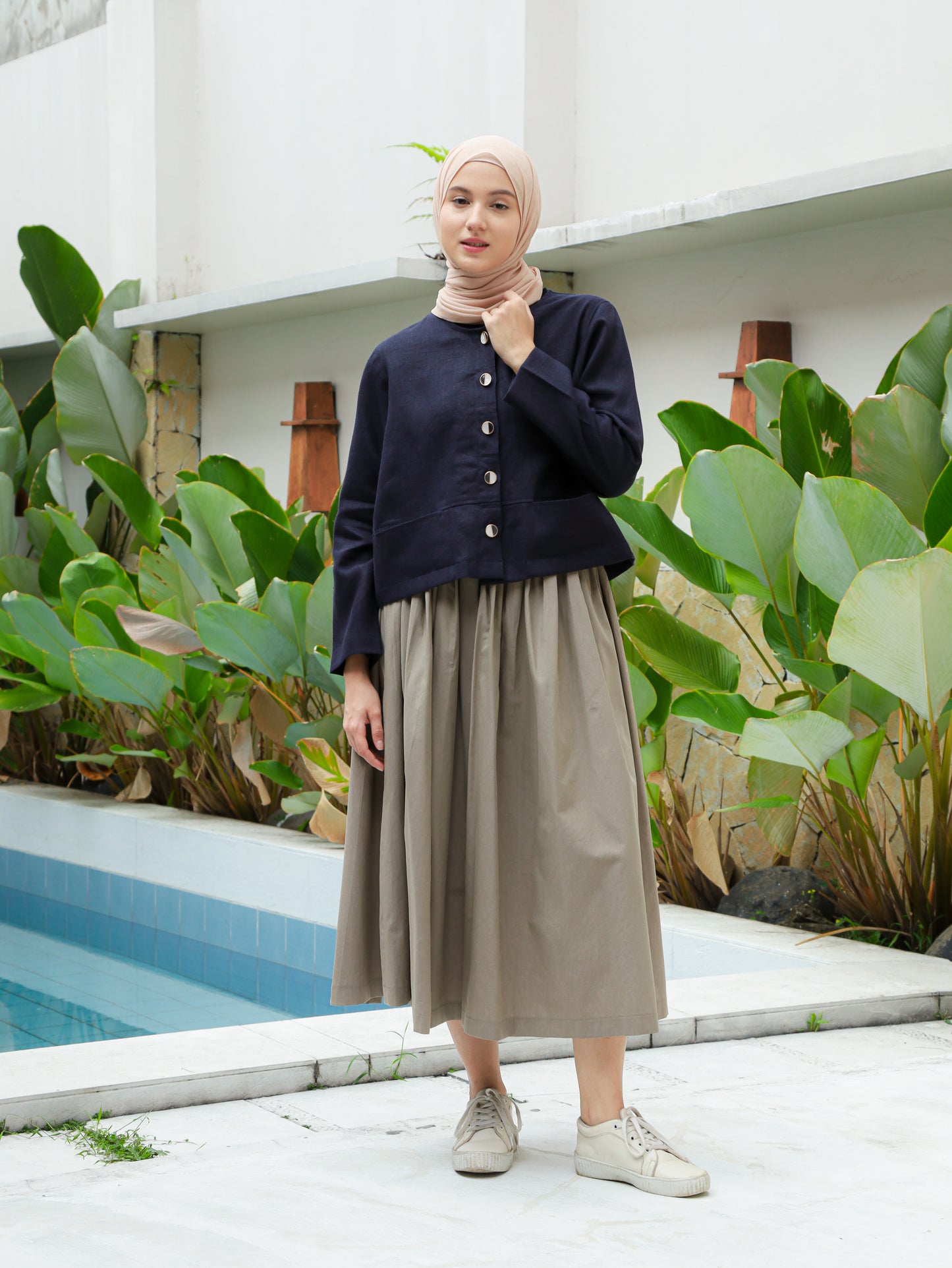 Annora Pleated Skirt Light Grey