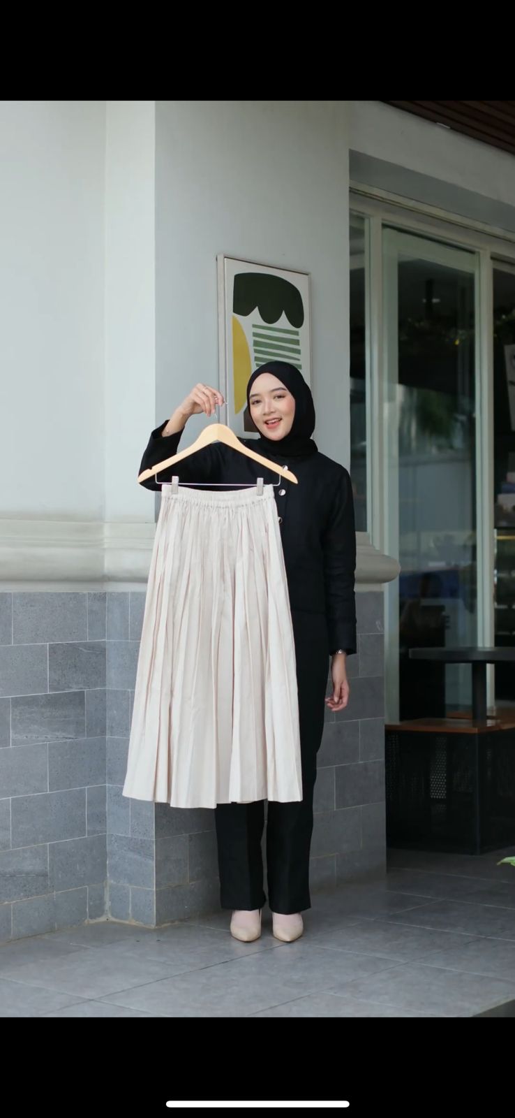 Annora Pleated Skirt Cream